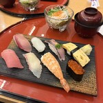 廻鮮寿司 しまなみ - 料理写真: