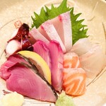 居食屋 侍々 - 『刺身盛り合わせ』①