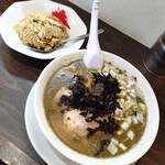 ラーチャン家 - 料理写真: