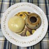 信州ショコラトリー GAKU - チョコたっぷり焼き菓子とブルーベリージャム入りのお菓子です。