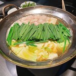 もつ鍋 田しゅう 小倉店 - 和だしモツ鍋