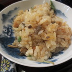 広尾 一会 - 韓国の鱧と三つ葉の炊き込みご飯。