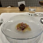 シャントレル - 5皿目
      セコガニ、カブのムース
      