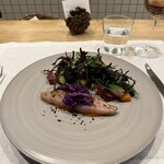 シャントレル - 6皿目
      鰆のマリネ、ニンジンのピューレ、季節野菜のサラダ仕立て。
      