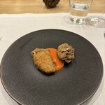 シャントレル - 4皿目
      ・カキフライ
      ・舞茸フライ
      ・万願寺とうがらしのソース