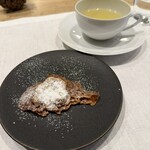 シャントレル - ハーブティ、お茶菓子