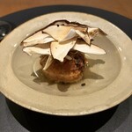 たまとり - 芋と魚の揚げ団子　椎茸乗せて