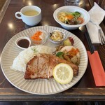 洋食屋 花きゃべつ - 