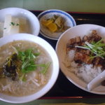 福琳 - 魯肉飯と汁ビーフンのセット