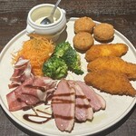 LION GANG - 前菜盛り合わせ