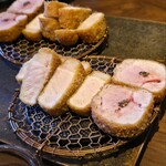 空蝉亭 - 千葉県産　林 SPF（左：ロース 右：ヘレ）