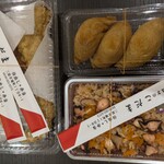 おはぎの店こだま - お昼ご飯に買った分
