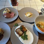 Crossroads Kitchen - 