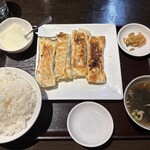 祥龍房刀削麺荘 - 