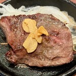 ビーフキッチンスタンド - 牛ハツのレアロースト