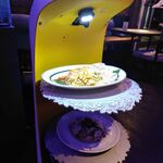 AQUA Table - 配膳ロボット