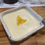 わ楽 - 試食：明日(1/12)の成人の日企画の日本酒ムース