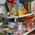 丸八酒店 - 缶詰＆駄菓子コーナー