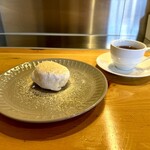 BurgerPOLICE - 自家製 雪見大福♡と紅茶♡