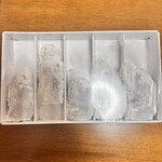 走井餅老舗 - 仕切りがあるからまだこの程度で済んでいる