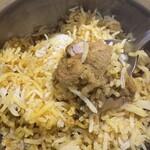 AMARA コクーン店 - ビリヤニには骨なしチキンがごろっと