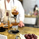 entre nous - 定番になったサイフォン調理。