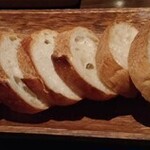 タップスポット ロブロイ - アヒ-ジョのパン