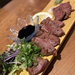 とさかーな - 和牛ハート炭火炙り~にんにくと九州甘口醤油で 1078円