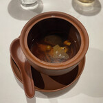 神田 雲林 - 枸杞の身が入った薬膳風のスープ◯