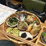 鶏と魚と炭火焼き 燈 - 