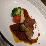 キャトルラパン - 肉メイン+フォアグラオプション