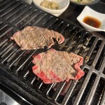 炭火焼肉 金の肉人 - 