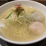 麺屋海神 新宿店 - 芸術的作品