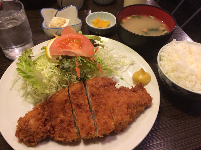 とら吉 大倉山 とんかつ 食べログ