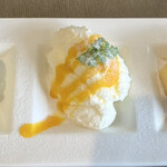 レストラン クレセント - 先着10人はデザートプレート350円で頼めます。