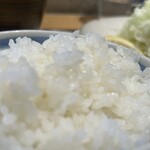 豚料理 田 - 釜で炊いてるご飯、お米が立ってるね