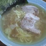 家系ラーメン まこと家 - 20141229　朝のラーメン固め700円．朝のすっきり系