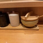 とんかつ 寿々木 - 卓上調味料