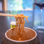 イチリン ハナレ - ５．につける餃子、からの麺