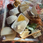 ラッテリア ベベ  カマクラ - 真ん中のチーズが食べやすい味も絶品でした。