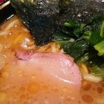 ラーメン 厚木家 - スモークチャーシュー。美味しい。