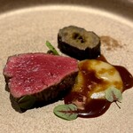 IL TEATRINO DA SALONE - 柔らかな牛フィレ肉とメークインの焦がしバターソースもよく合います。