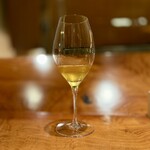 IL TEATRINO DA SALONE - （四杯目）アッサムティーをベースに、タイム､ポルチーニ茸のお出汁とブレンド｡次の 牛頬肉の赤ワイン煮込みをクレープで包んたお料理に合わせています。