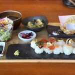 農家野菜 ふたご家 京都先斗町店 - 京野菜と海鮮の手毬寿司御膳