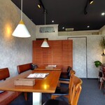 Pleasure cafe - 内観①