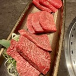 YORONIKU TOKYO AZABUDAIHILLS - 塩3種盛り(上ロース、上タン、上ハラミ)