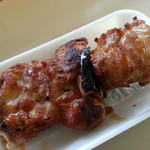 元祖ジャンボ焼き鳥 鳥喜 - 400円