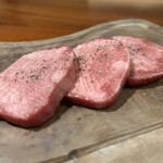 焼肉レストラン ROINS - 上タン塩