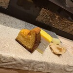 すし岩瀬 - カステラ風玉子焼きとプルプル厚焼き玉子（食感はプリン））