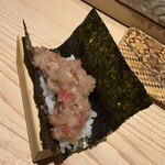 すし岩瀬 - 大間の初荷のカマトロ